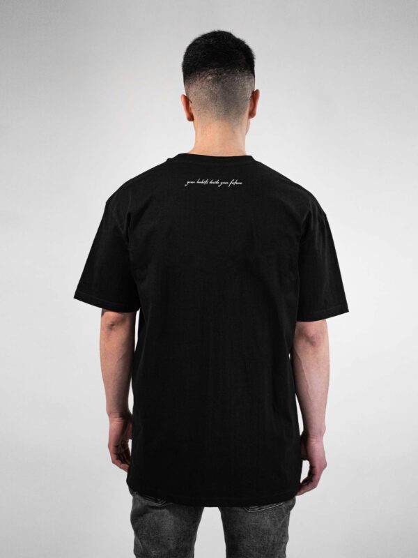 Alternative view of Bright Future Signature - schwarz - oversize