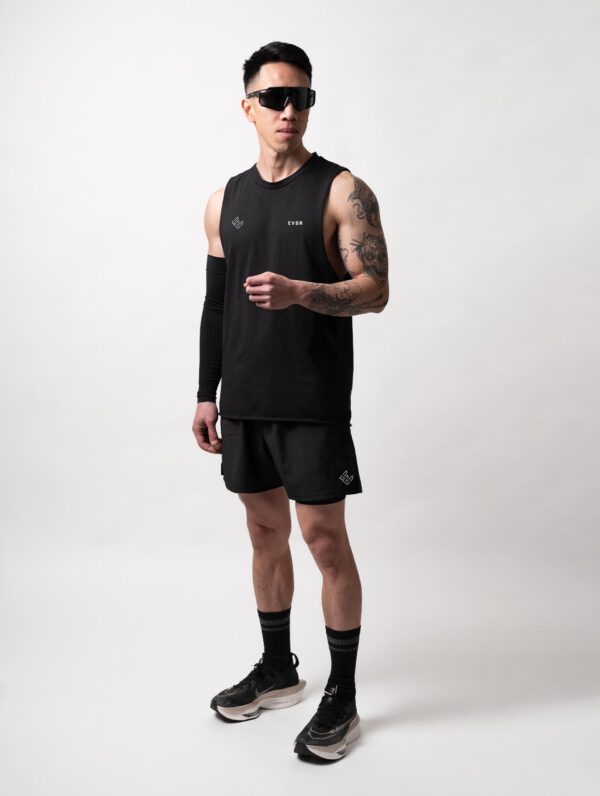 Alternative view of Endure 428 - schwarz